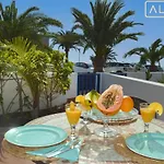 Casa Maresia Moreras Con Vista Mar En Primera Linea Y Piscina Compartida Playa Blanca (Lanzarote)