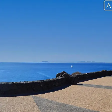 Casa Maresia Moreras Con Vista Mar En Primera Linea Y Piscina Compartida Lejlighed Playa Blanca (Lanzarote)