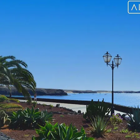 Casa Maresía Moreras Con Vista Mar En Primera Linea Y Piscina Compartida