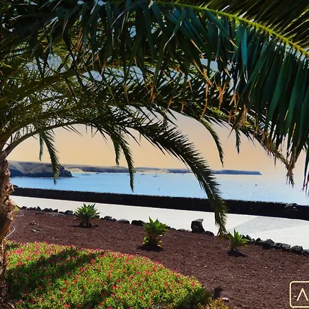 Apartmán Casa Maresia Moreras Con Vista Mar En Primera Linea Y Piscina Compartida Playa Blanca (Lanzarote)